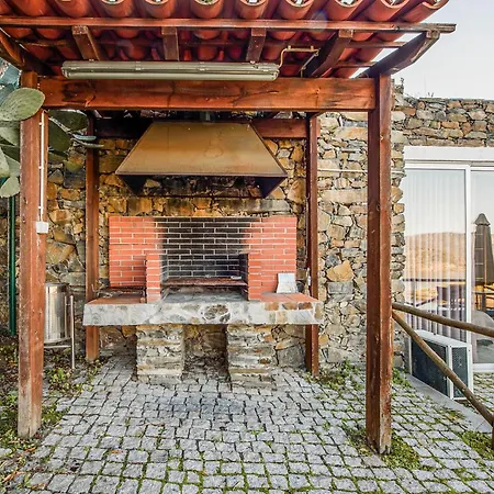 Awesome Apartment In Freixo De Espada C Lägenhet Freixo de Espada à Cinta